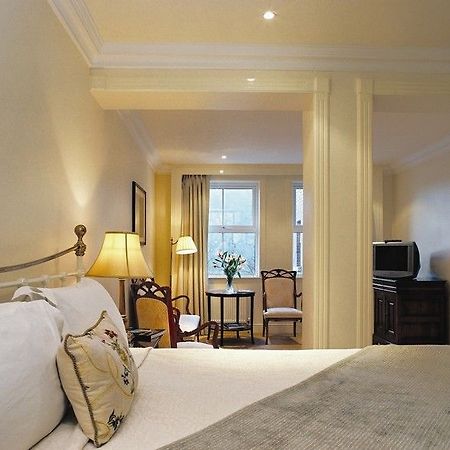 Merrion Hall Dublin Room photo